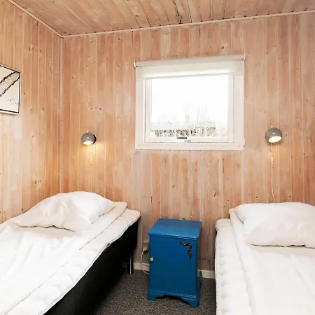 7 Person Holiday In Vakantiehuis *